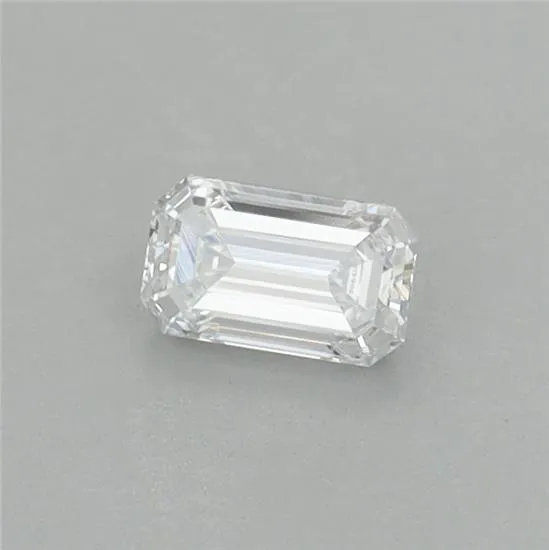 0.33ct Emerald Lab Grown Diamond (Colour E, Clarity VVS2, IGI Certified)