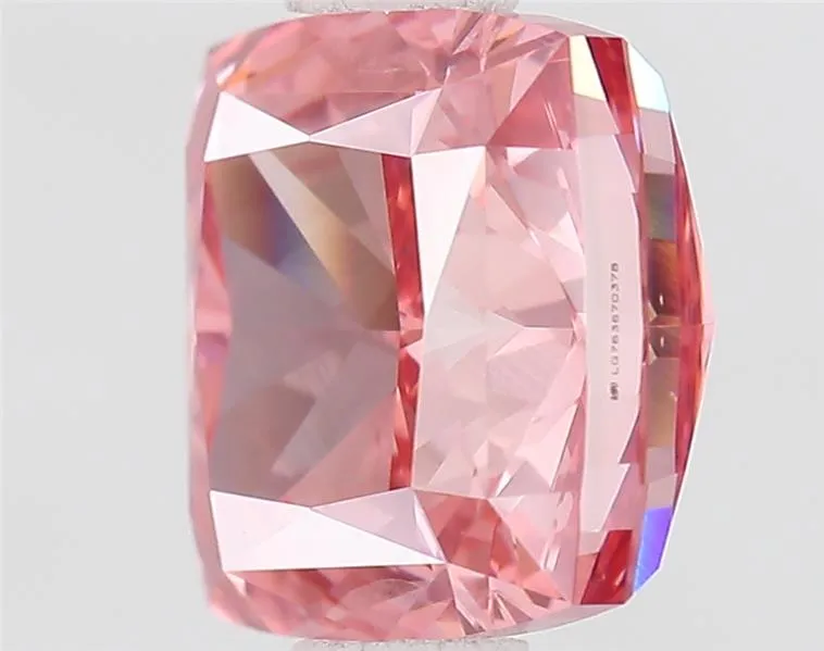 1.51ct Cushion modified Lab Grown Diamond (Colour Fancy Vivid Pink, Clarity VVS1, IGI Certified)