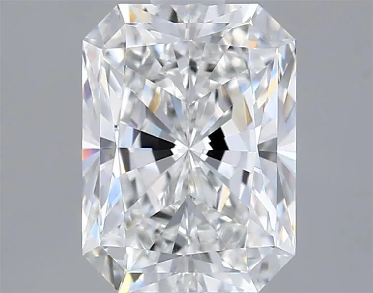 1.79ct Radiant Lab Grown Diamond (Colour E, Clarity VVS2, IGI Certified)