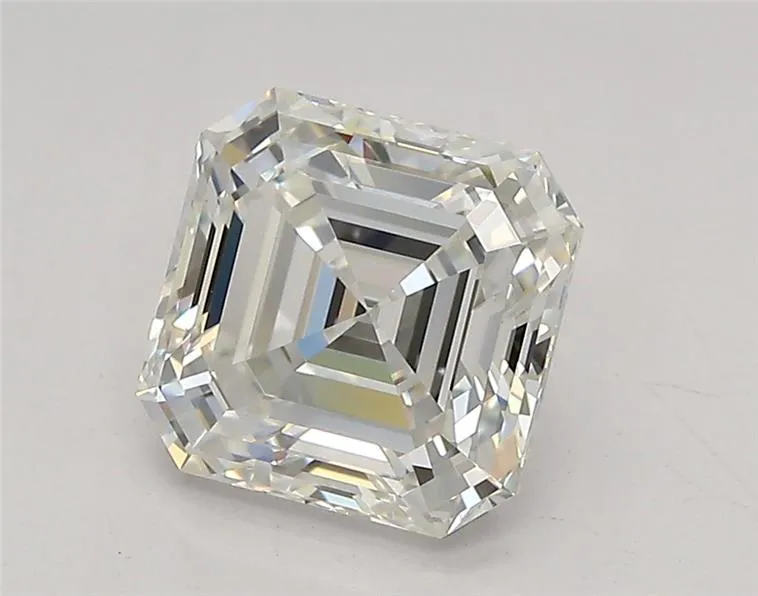 1.88ct Square emerald Lab Grown Diamond (Colour E, Clarity VVS2, IGI Certified)