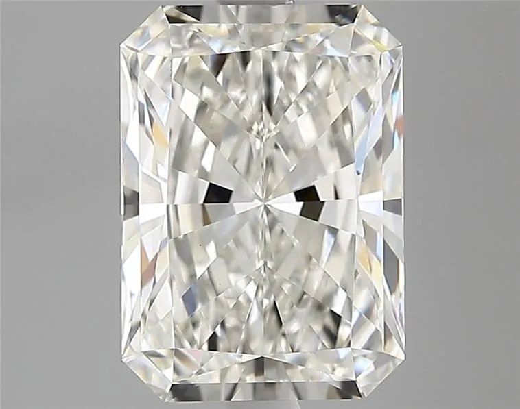 2.51ct Radiant Lab Grown Diamond (Colour G, Clarity VVS2, IGI Certified)