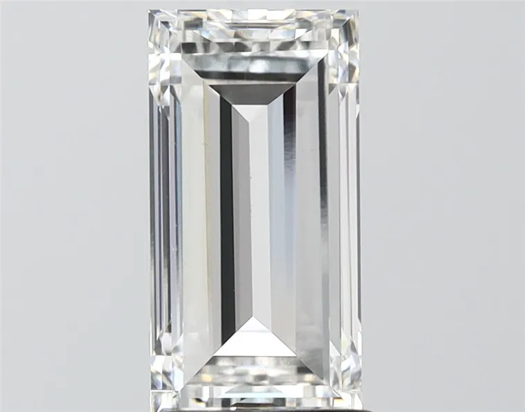 2.55ct Baguette Lab Grown Diamond (Colour F, Clarity VVS2, IGI Certified)