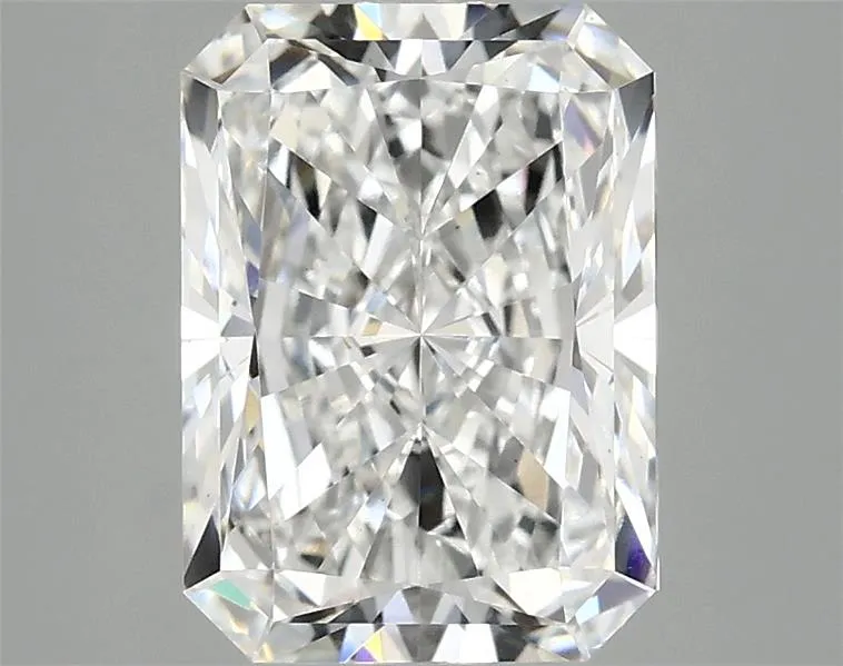 2.88ct Radiant Lab Grown Diamond (Colour E, Clarity VS2, IGI Certified)
