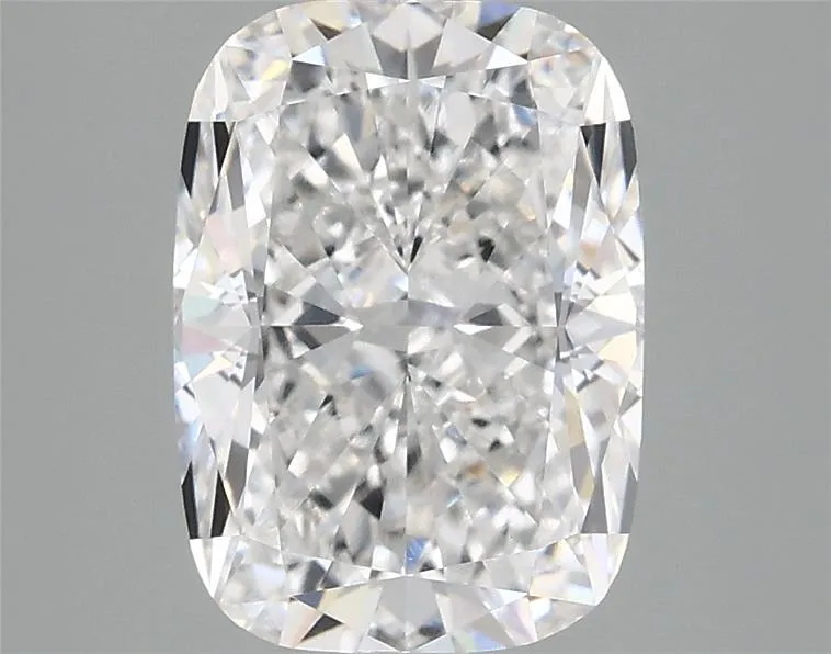2.96ct Cushion modified Lab Grown Diamond (Colour E, Clarity VVS2, IGI Certified)