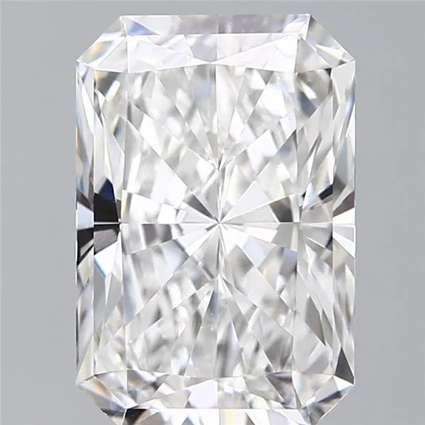 2.96ct Radiant Lab Grown Diamond (Colour E, Clarity VVS1, IGI Certified)