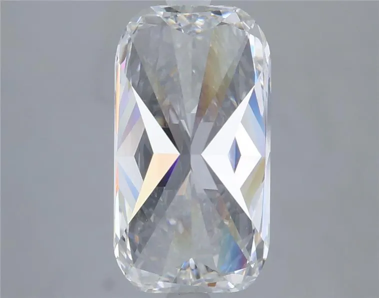 3.39ct Cushion modified Lab Grown Diamond (Colour E, Clarity VVS2, IGI Certified)