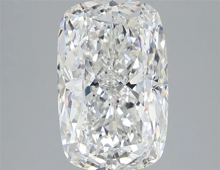 3.62ct Cushion modified Lab Grown Diamond (Colour E, Clarity VVS2, IGI Certified)