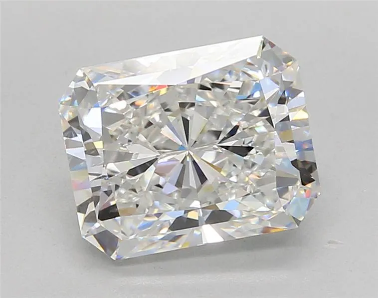 3.75ct Radiant Lab Grown Diamond (Colour E, Clarity VVS2, IGI Certified)