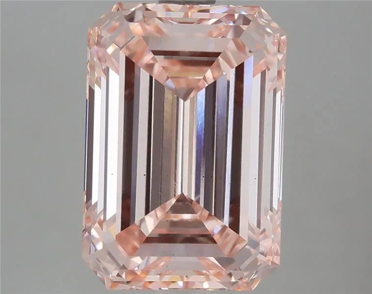 4.03ct Emerald Lab Grown Diamond (Colour Fancy Intense Pink, Clarity VS2, IGI Certified)