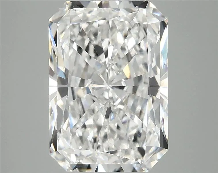 4.88ct Radiant Lab Grown Diamond (Colour F, Clarity VS1, IGI Certified)