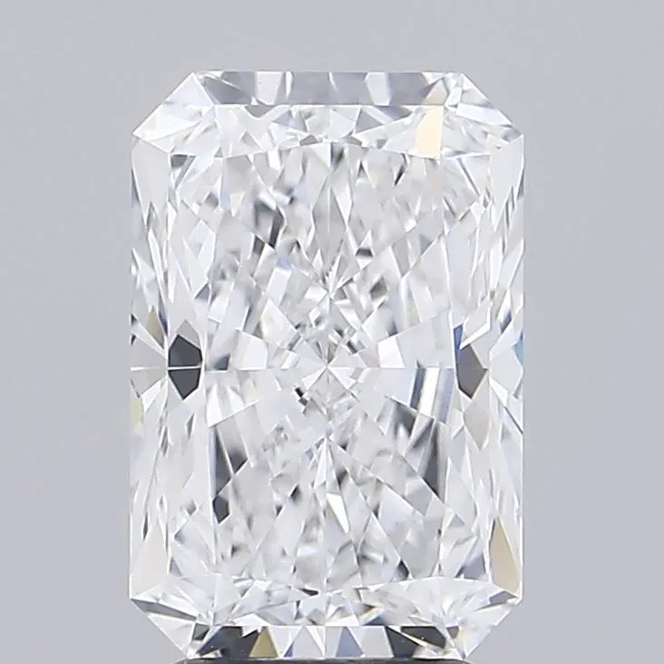 5.49ct Radiant Lab Grown Diamond (Colour E, Clarity VVS1, IGI Certified)