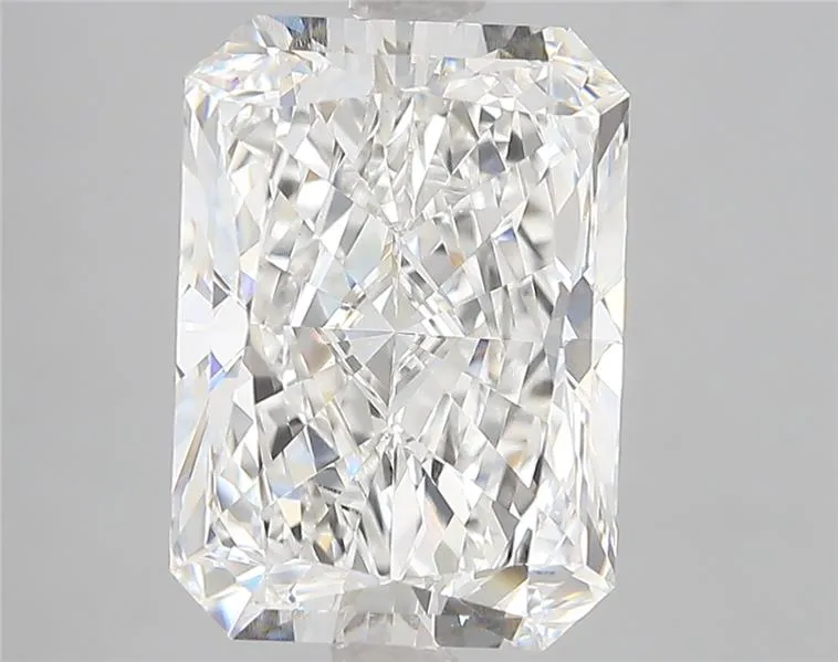 5.54ct Radiant Lab Grown Diamond (Colour E, Clarity VVS2, IGI Certified)