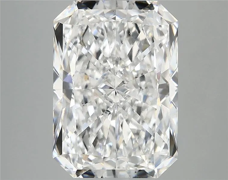 5.95ct Radiant Lab Grown Diamond (Colour E, Clarity VS2, IGI Certified)